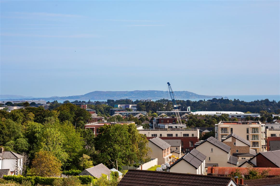 13 Granite Court, Stepaside, Dublin 18