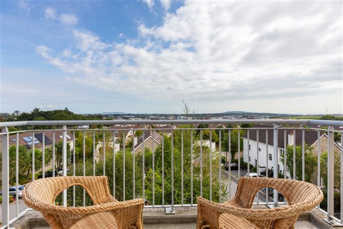 13 Granite Court, Stepaside, Dublin 18