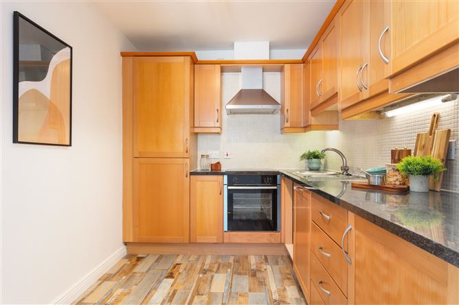 13 Granite Court, Stepaside, Dublin 18