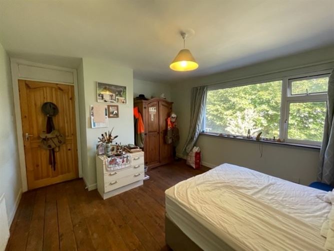 15 Clontarf Estate, Skehard Road, Blackrock, Cork City