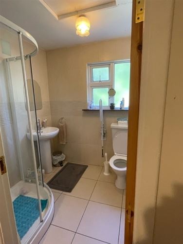 15 Clontarf Estate, Skehard Road, Blackrock, Cork City