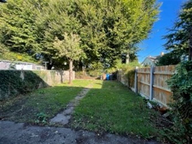 15 Clontarf Estate, Skehard Road, Blackrock, Cork City