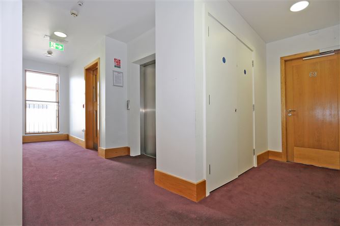 69 The Sarsfield, The Strand, Limerick