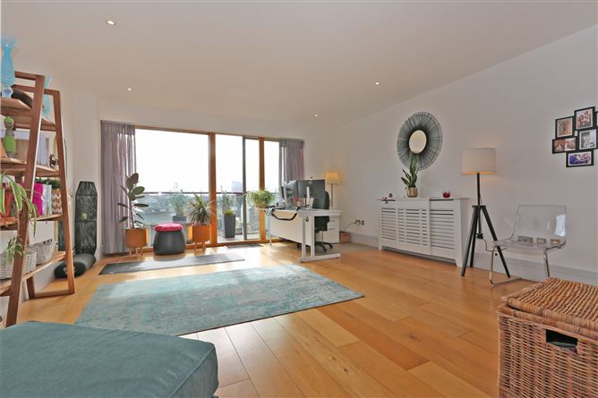 69 The Sarsfield, The Strand, Limerick