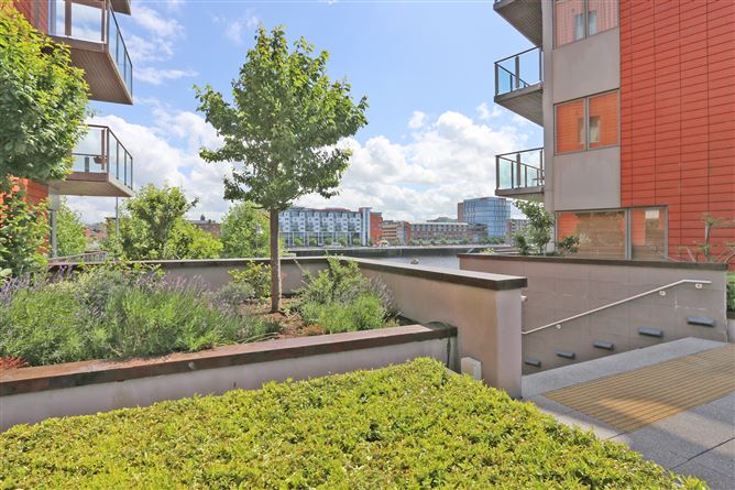 69 The Sarsfield, The Strand, Limerick