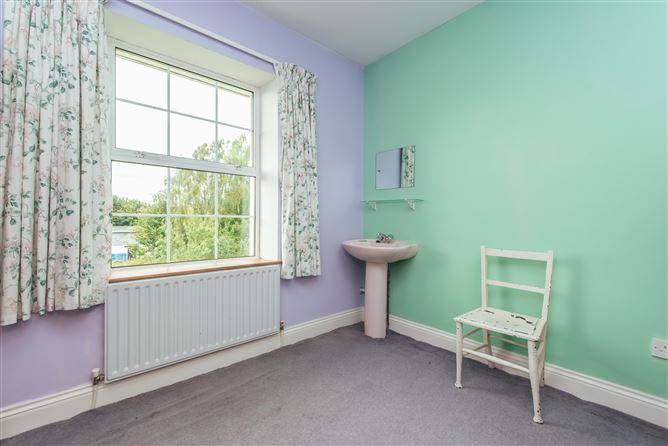 Beechfield House On c. 34 Acres / 13.8 HA., Rathballylong, Blessington, Wicklow