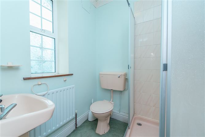 Beechfield House On c. 34 Acres / 13.8 HA., Rathballylong, Blessington, Wicklow