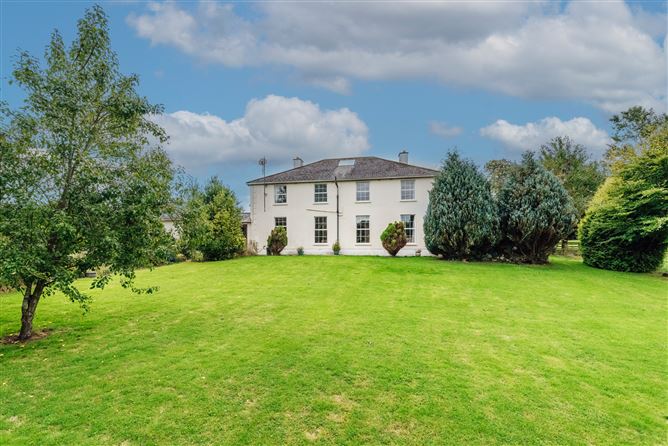 Beechfield House On c. 34 Acres / 13.8 HA., Rathballylong, Blessington, Wicklow