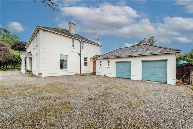 Beechfield House On c. 34 Acres / 13.8 HA., Rathballylong, Blessington, Wicklow