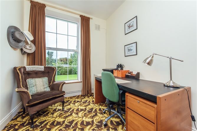 Beechfield House On c. 34 Acres / 13.8 HA., Rathballylong, Blessington, Wicklow