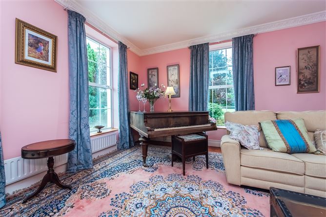 Beechfield House On c. 34 Acres / 13.8 HA., Rathballylong, Blessington, Wicklow