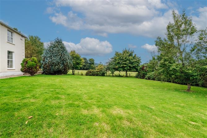 Beechfield House On c. 34 Acres / 13.8 HA., Rathballylong, Blessington, Wicklow