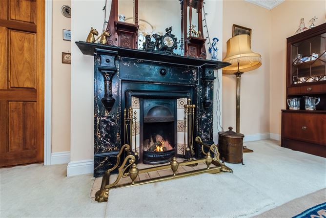 Beechfield House On c. 34 Acres / 13.8 HA., Rathballylong, Blessington, Wicklow