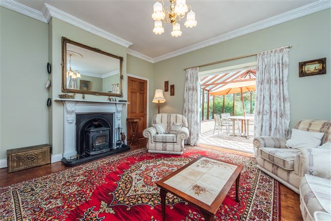 Beechfield House On c. 34 Acres / 13.8 HA., Rathballylong, Blessington, Wicklow