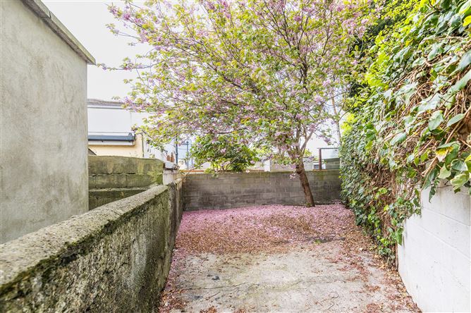 2 Cambridge Avenue, Ringsend, Dublin 4
