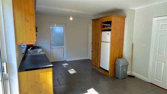 7 Willowbrook, Killarney Road, Abbeyfeale, Co. Limerick
