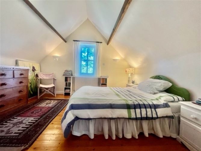 5 Burren Cottages, Abbey West, Bellharbour, Co. Clare