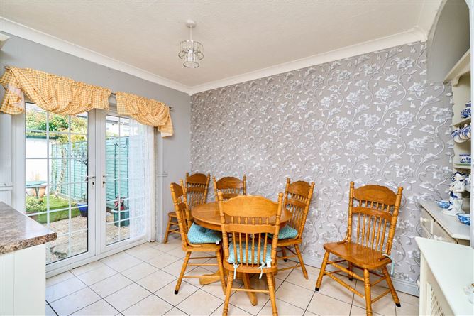 Photo 10 of 23 — 123 Dunard Avenue, Navan Road, Dublin 7