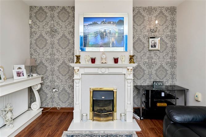Photo 5 of 23 — 123 Dunard Avenue, Navan Road, Dublin 7