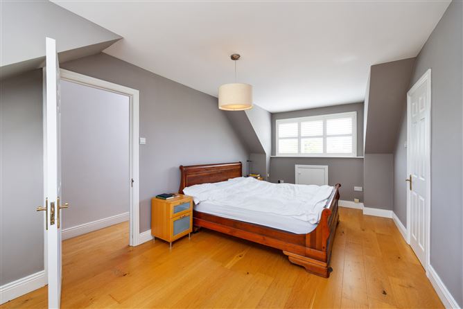 19 The Sycamores, Grove Road, Malahide, Co.Dublin
