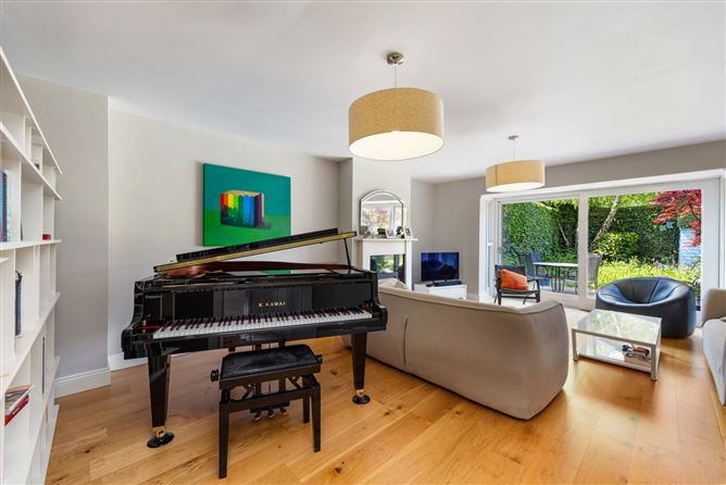19 The Sycamores, Grove Road, Malahide, Co.Dublin