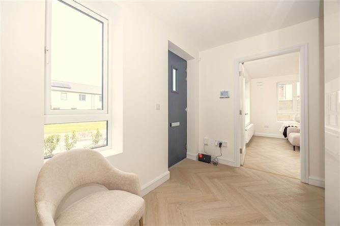10 The Rise, Kilmartin Grove, Hollystown, County Dublin