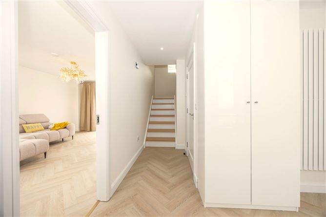 10 The Rise, Kilmartin Grove, Hollystown, County Dublin