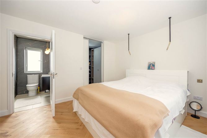10 The Rise, Kilmartin Grove, Hollystown, County Dublin