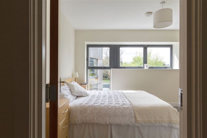 Apartment 13 Bay View The Headlands Putland Road, Bray, Wicklow