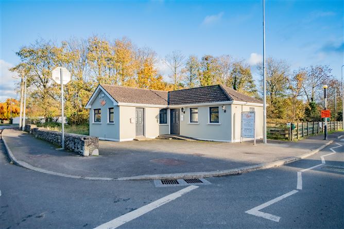 Rochfortbridge village, Rochfortbridge, Westmeath