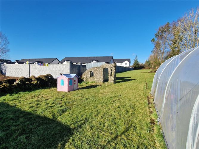Ennis Road, Tulla, Co. Clare