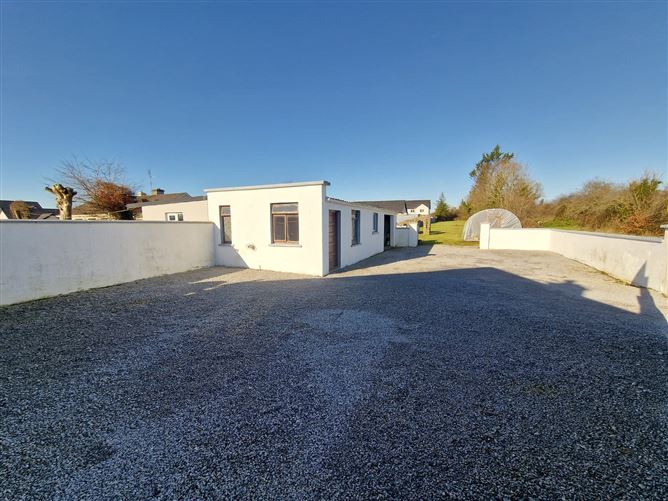 Ennis Road, Tulla, Co. Clare