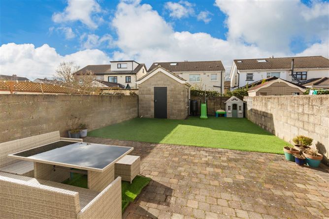 https://photos-a.propertyimages.ie/media/2/6/6/4909662/f417f1d1-5893-48c3-9282-18bc678a432d_l.jpg