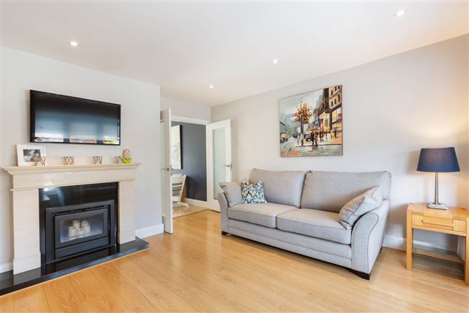 https://photos-a.propertyimages.ie/media/2/6/6/4909662/f417f1d1-5893-48c3-9282-18bc678a432d_l.jpg