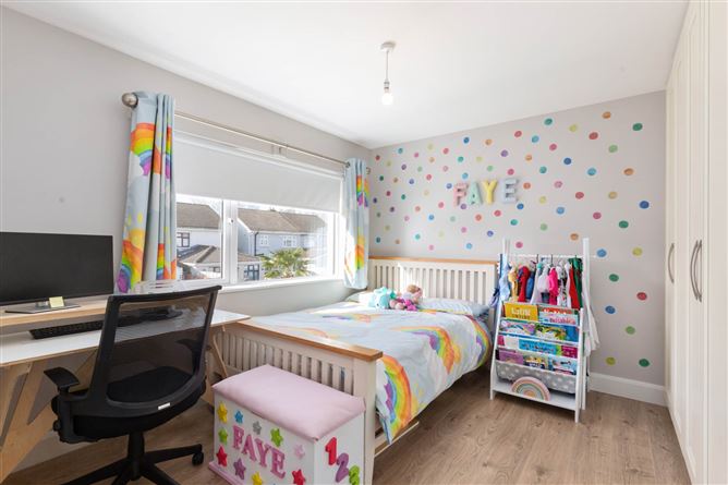 https://photos-a.propertyimages.ie/media/2/6/6/4909662/f417f1d1-5893-48c3-9282-18bc678a432d_l.jpg