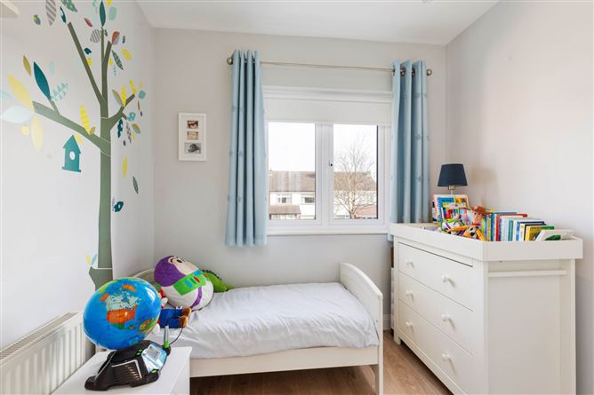 https://photos-a.propertyimages.ie/media/2/6/6/4909662/f417f1d1-5893-48c3-9282-18bc678a432d_l.jpg