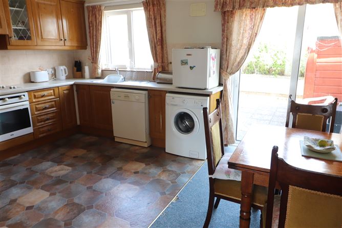 4 The Fairways, Kilkee, Clare