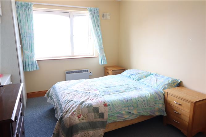 4 The Fairways, Kilkee, Clare