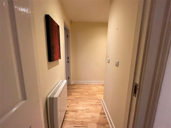 Hyde Square, South Circular Road, Dublin 8