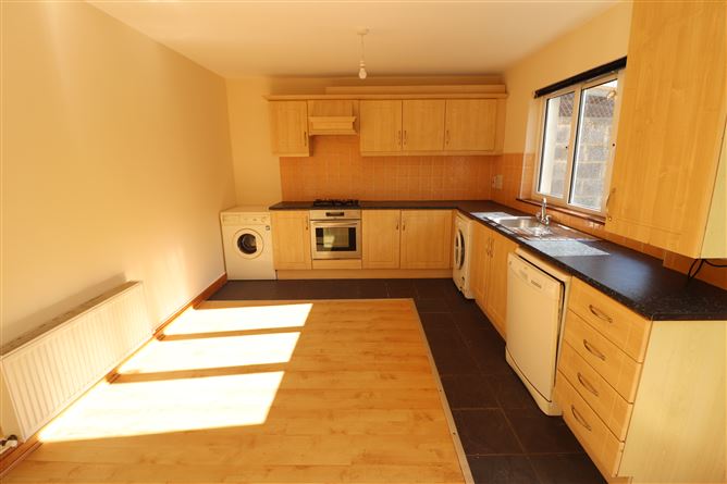 https://photos-a.propertyimages.ie/media/2/6/6/5014662/f83ed4ca-f494-4a63-8097-b492bffc6543_l.jpeg