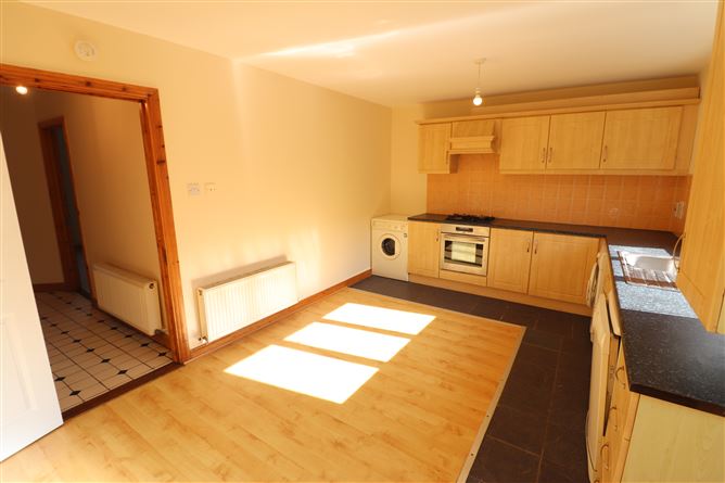 https://photos-a.propertyimages.ie/media/2/6/6/5014662/f83ed4ca-f494-4a63-8097-b492bffc6543_l.jpeg
