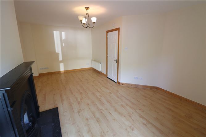 https://photos-a.propertyimages.ie/media/2/6/6/5014662/f83ed4ca-f494-4a63-8097-b492bffc6543_l.jpeg