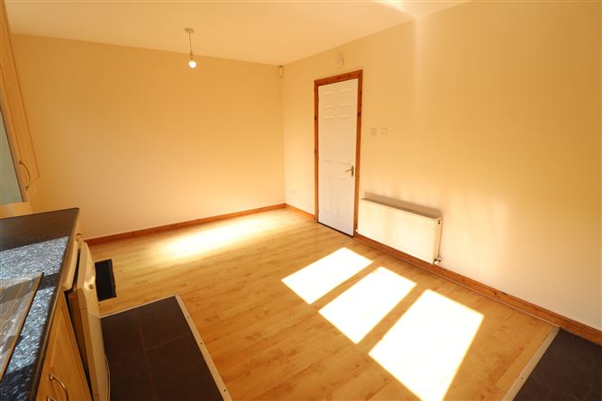 https://photos-a.propertyimages.ie/media/2/6/6/5014662/f83ed4ca-f494-4a63-8097-b492bffc6543_l.jpeg