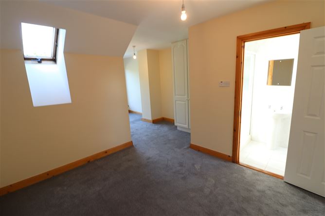 https://photos-a.propertyimages.ie/media/2/6/6/5014662/f83ed4ca-f494-4a63-8097-b492bffc6543_l.jpeg
