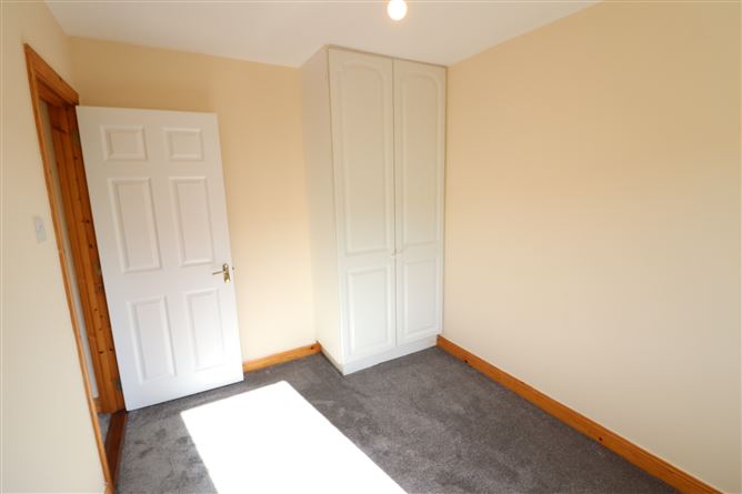 https://photos-a.propertyimages.ie/media/2/6/6/5014662/f83ed4ca-f494-4a63-8097-b492bffc6543_l.jpeg