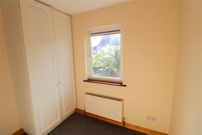 https://photos-a.propertyimages.ie/media/2/6/6/5014662/f83ed4ca-f494-4a63-8097-b492bffc6543_l.jpeg