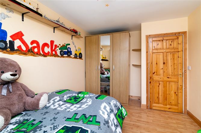 27 Chancery Park Way, Tullamore, Co. Offaly