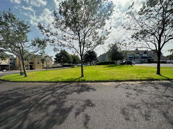 11 Willow Park, Cluain Ard, Cobh, Cork