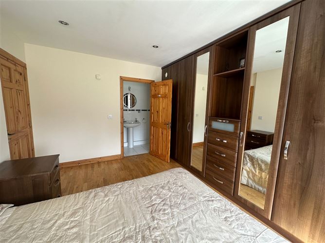 11 Willow Park, Cluain Ard, Cobh, Cork