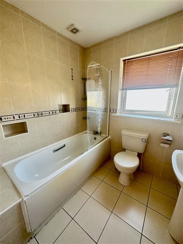 11 Willow Park, Cluain Ard, Cobh, Cork
